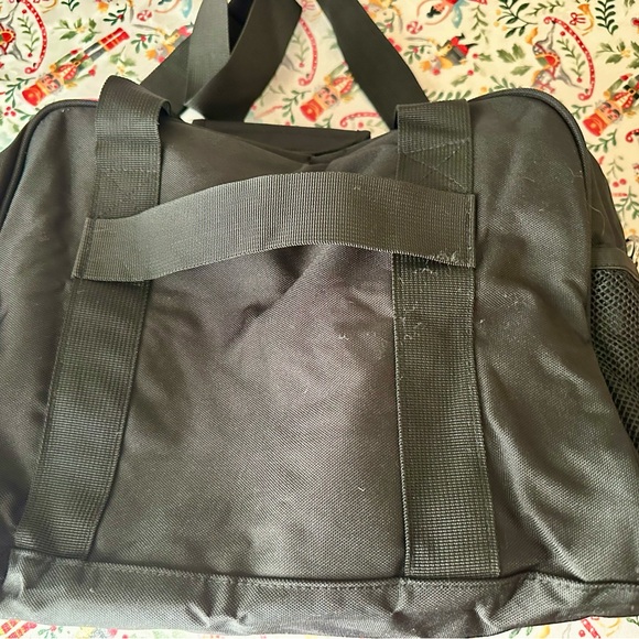 Amazon Black Travel Bag for Women - Picture 3 of 6